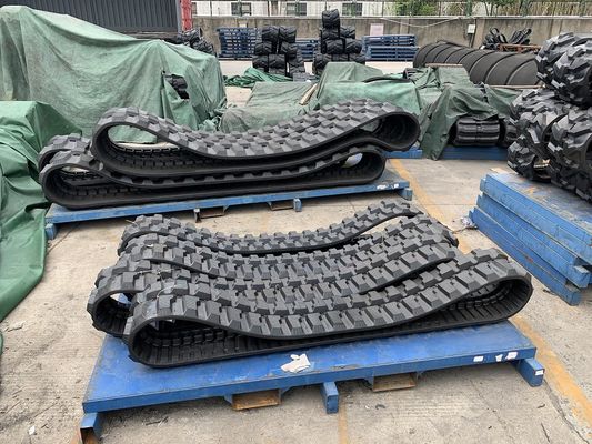 중국 유압 소형 굴착기를 위해 내화성이 있는 파인트 크기 고무 궤도 협력 업체